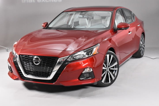 Illustration for article titled So Nissan launched the new Altima if anybody cares...